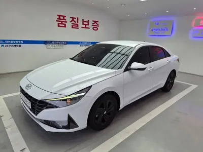 Hyundai Avante · 2023 год