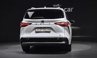 Toyota Sienna 2022, 31393 км, за 46900000 KRW