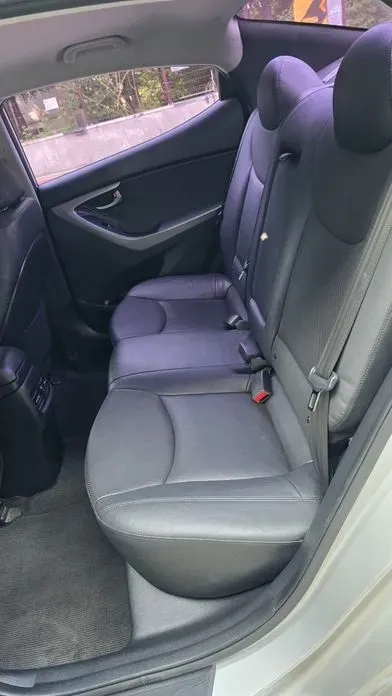 Hyundai Avante 2015, 83036 км, за 7000000 KRW - фото 11