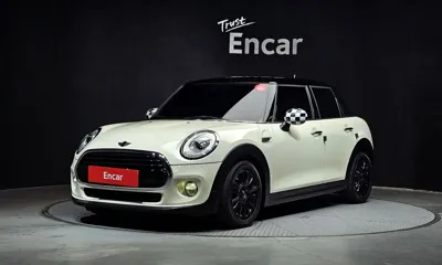 MINI Cooper 2017, 86069 км, за 9900000 KRW - фото 1