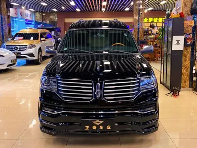 Lincoln Navigator 2018, 180000 км, за 218000 CNY