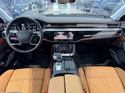 Audi A8 2025, 30000 км, за 838800 CNY - фото 7