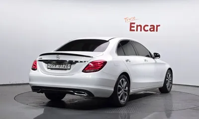Mercedes-Benz C-Class 2017, 130983 км, за 13900000 KRW - фото 2