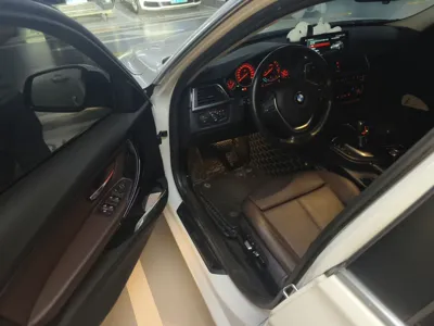 BMW 3 Series 2019, 55800 км, за 99939.65 CNY - фото 13