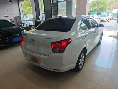 Hyundai Verna 2018, 71800 км, за 27599 CNY - фото 7