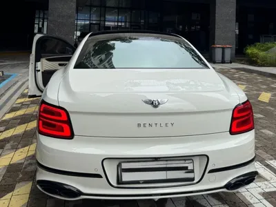 Bentley Flying Spur 2021, 9000 км, за 240660000 KRW - фото 3