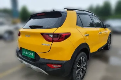 Kia kx1 Stonic 2021, 37800 км, за 75967.31 CNY
