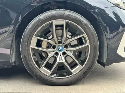 BMW i5 2025, 20000 км, за 229800 CNY - фото 16
