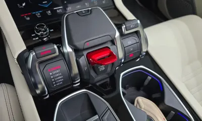 Lamborghini Urus 2025, 8717 км, за 435000000 KRW - фото 9