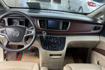 Buick GL8 2018, 161200 км, за 98381.81 CNY - фото 10