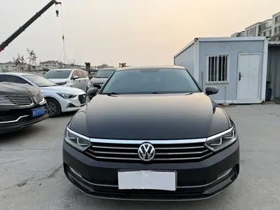 Volkswagen Magotan 2017, 80000 км, за 53600 CNY