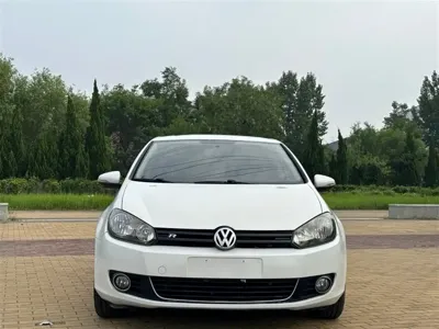 Volkswagen Golf 2013, 120000 км, за 21800 CNY