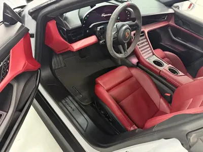 Porsche Taycan 2022, 49000 км, за 410600 CNY