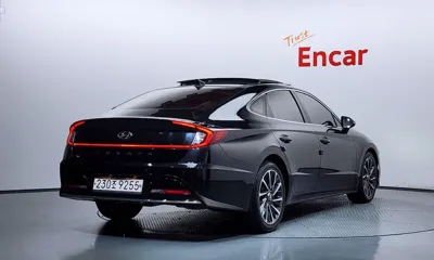 Hyundai Sonata 2020, 131080 км, за 10994.64 USD