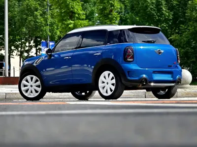 MINI Mini Countryman 2012, 112000 км, за 35800 CNY