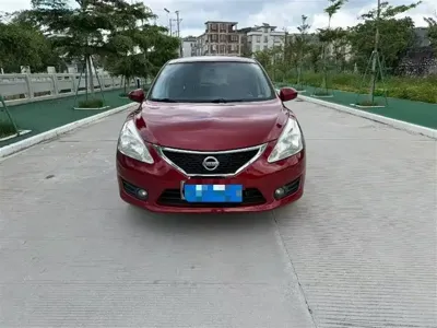 Nissan Tiida · 2011 год