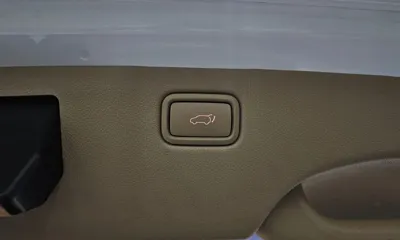 Kia Canival 2017, 115818 км, за 11000000 KRW - фото 15