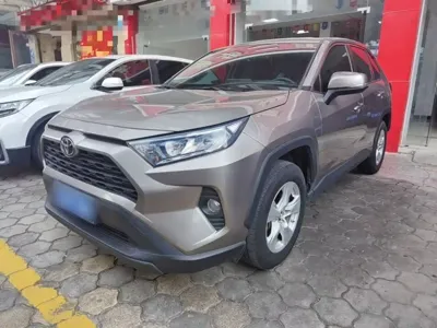 Toyota RAV4 2023, 24000 км, за 99000 CNY - фото 2