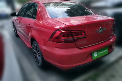 Volkswagen Bora 2014, 79800 км, за 28255.13 CNY