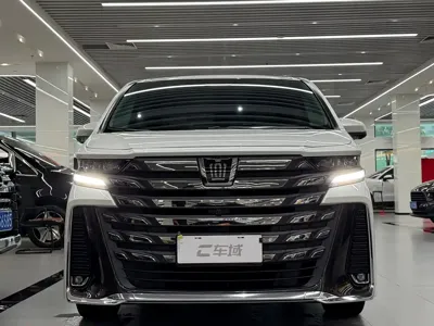 Toyota Vellfire 2023, 40000 км, за 756800 CNY - фото 2