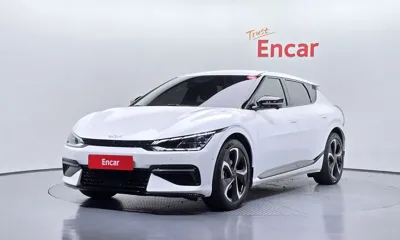 Kia EV6 · 2023 год