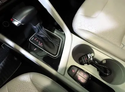 Kia Niro 2017, 182602 км, за 9900000 KRW - фото 12