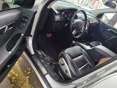 Mercedes-Benz R-Class 2017, 186800 км, за 70300 CNY - фото 16