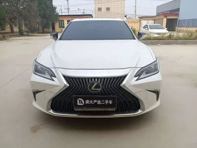 Lexus ES 2021, 105100 км, за 135000 CNY