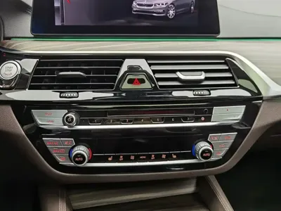 BMW 5 Series 2019, 72500 км, за 140800 CNY - фото 12