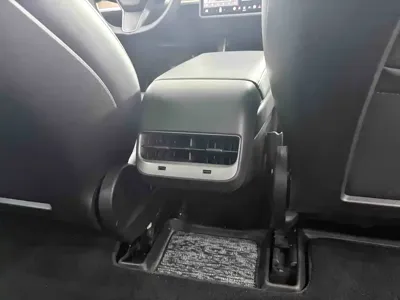 Tesla Model 3 2019, 64000 км, за 113800 CNY - фото 18