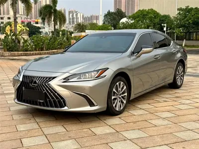 Lexus ES · 2024 год