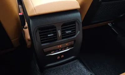 BMW 3-Series 2023, 35410 км, за 42000000 KRW - фото 32
