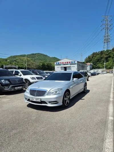 Mercedes-Benz S-Class · 2011 год