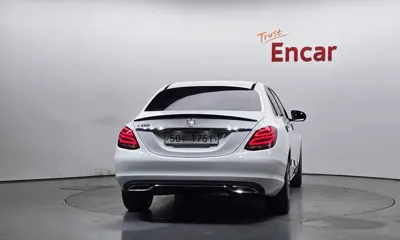Mercedes-Benz C-Class 2018, 93597 км, за 16890000 KRW