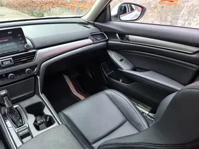 Honda Accord 2019, 64000 км, за 79800 CNY - фото 12