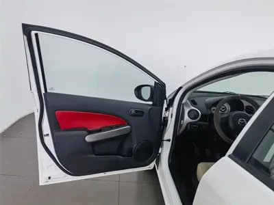Mazda 2 2015, 135000 км, за 12900 CNY - фото 8