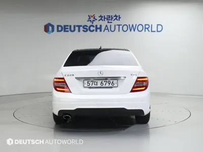 Mercedes-Benz C-Class 2013, 104590 км, за 7400000 KRW