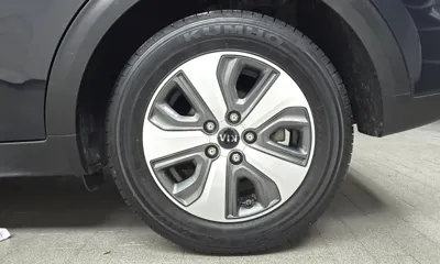 Kia Niro 2018, 152939 км, за 10900000 KRW - фото 21