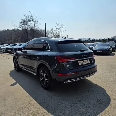 Audi Q5 2022, 57567 км, за 35000000 KRW