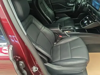 Lincoln Corsair 2022, 66500 км, за 92100 CNY - фото 25