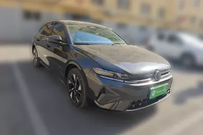 Volkswagen Sagitar 2026, 5200 км, за 113118.21 CNY