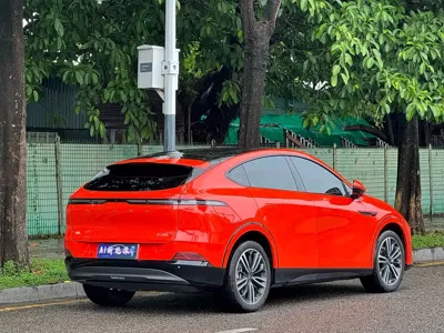 Xpeng G6 2024, 22000 км, за 129800 CNY