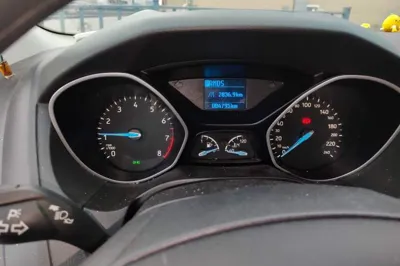 Ford Focus 2017, 84700 км, за 33439.21 CNY - фото 9