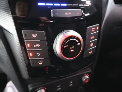 KG_Mobility_Ssangyong TIBOLI 2017, 68304 км, за 9800000 KRW - фото 12