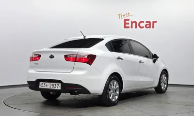 Kia Pride 2014, 177292 км, за 3900000 KRW