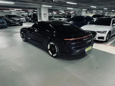 Porsche Taycan 2025, 12600 км, за 148000000 KRW