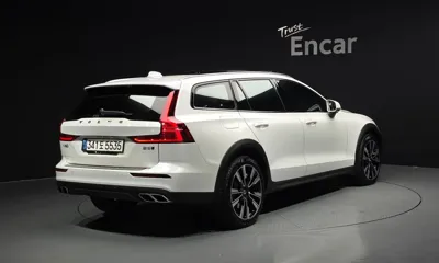 Volvo V60 2022, 30936 км, за 36500000 KRW