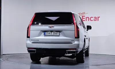 Cadillac Escalade 2023, 49418 км, за 83500000 KRW