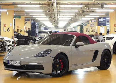 Porsche 718 · 2024 год