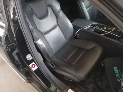 Volvo S90 2019, 145200 км, за 90900 CNY - фото 25